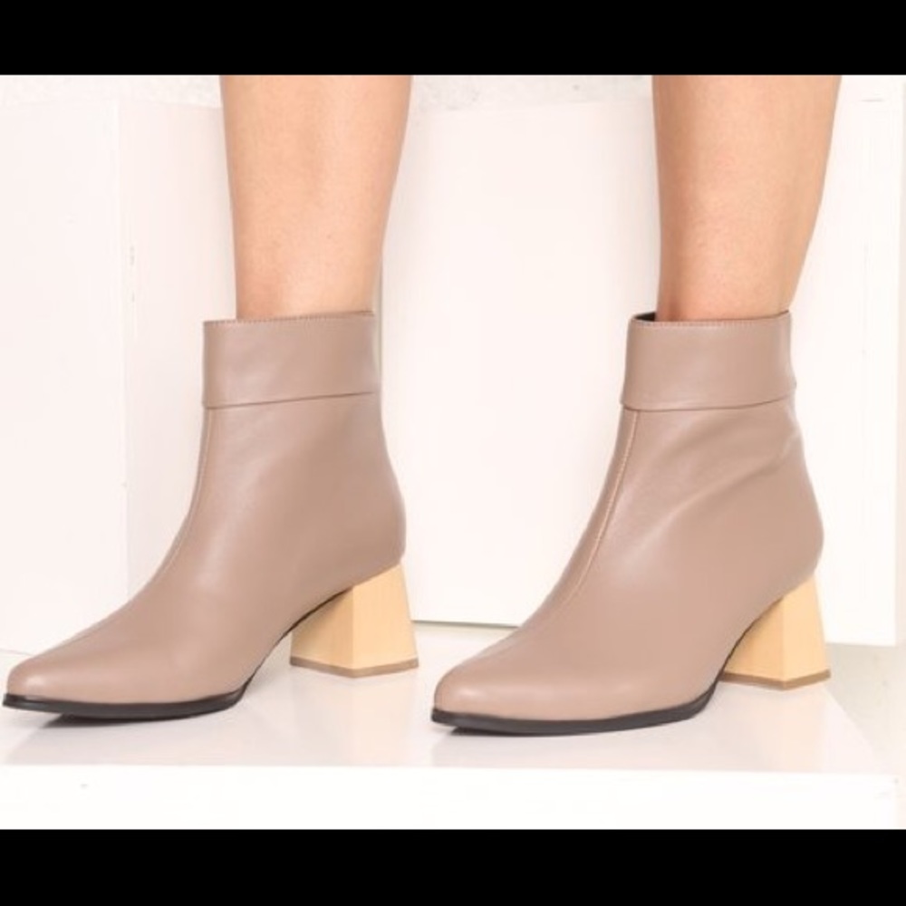 Intentionally Blank JAC Taupe Boot